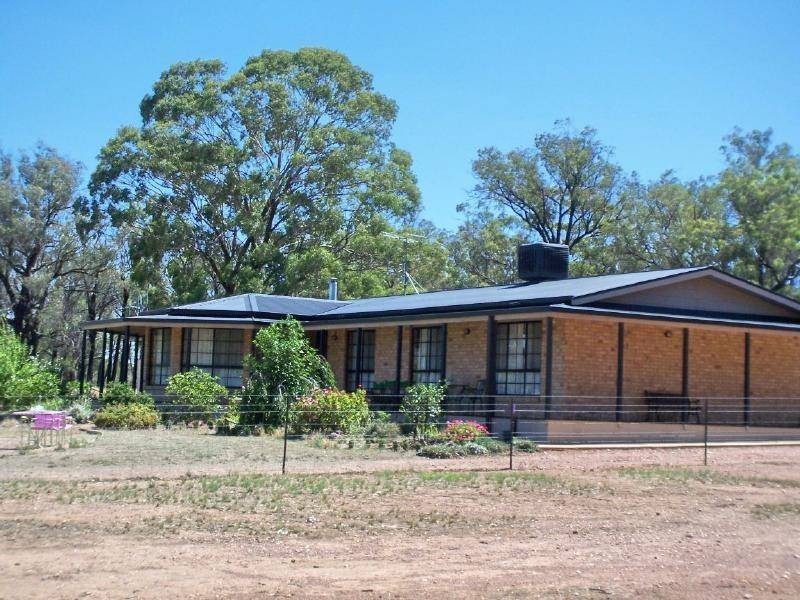 6015 Burley Griffen Way, Cootamundra NSW 2590