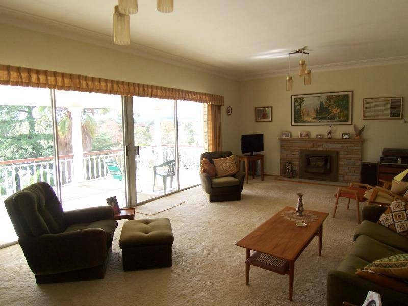 11 Campbell Street, Cootamundra NSW 2590