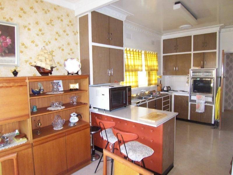 11 Campbell Street, Cootamundra NSW 2590