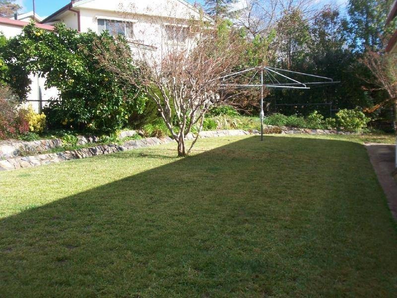 11 Campbell Street, Cootamundra NSW 2590