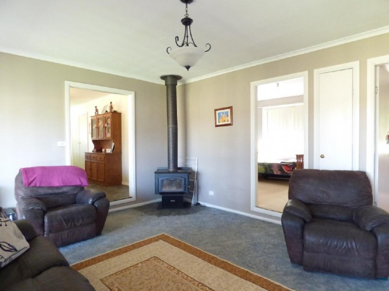 12 Hibernia Street, Stockinbingal NSW 2725