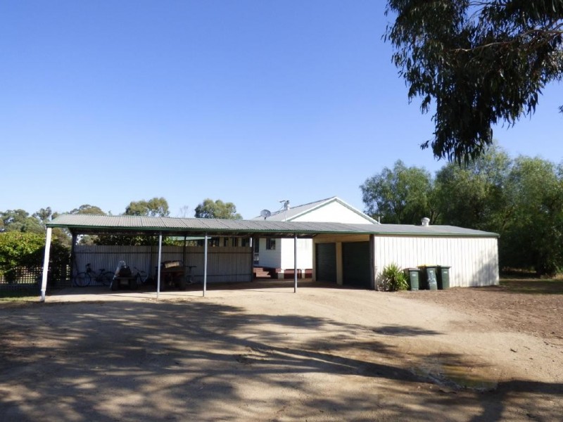 12 Hibernia Street, Stockinbingal NSW 2725