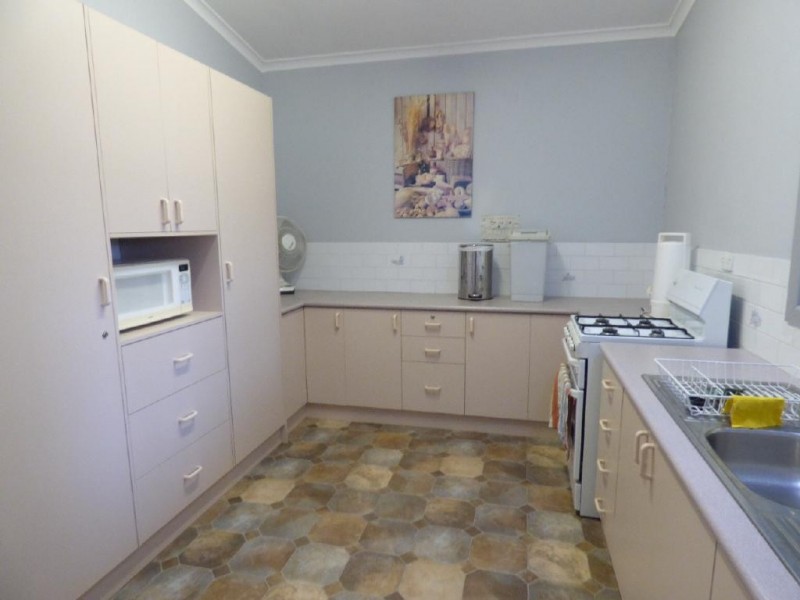 2-4 Cooper Street, Cootamundra NSW 2590