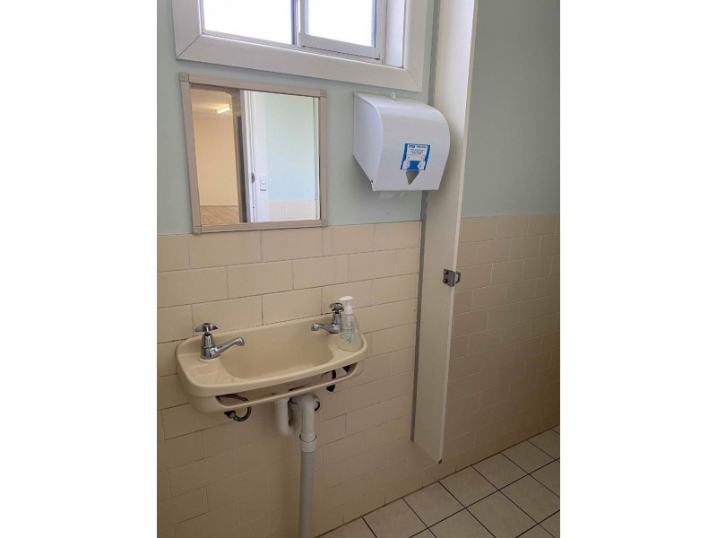 2-4 Cooper Street, Cootamundra NSW 2590