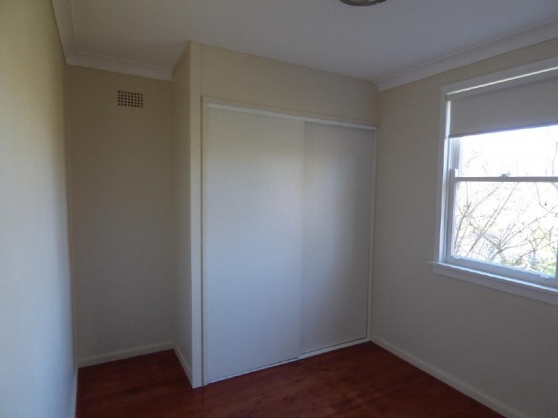 4 Dickson Street, Cootamundra NSW 2590