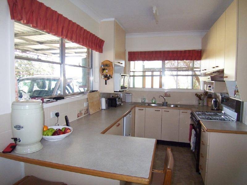 41 Berthong Road, Cootamundra NSW 2590