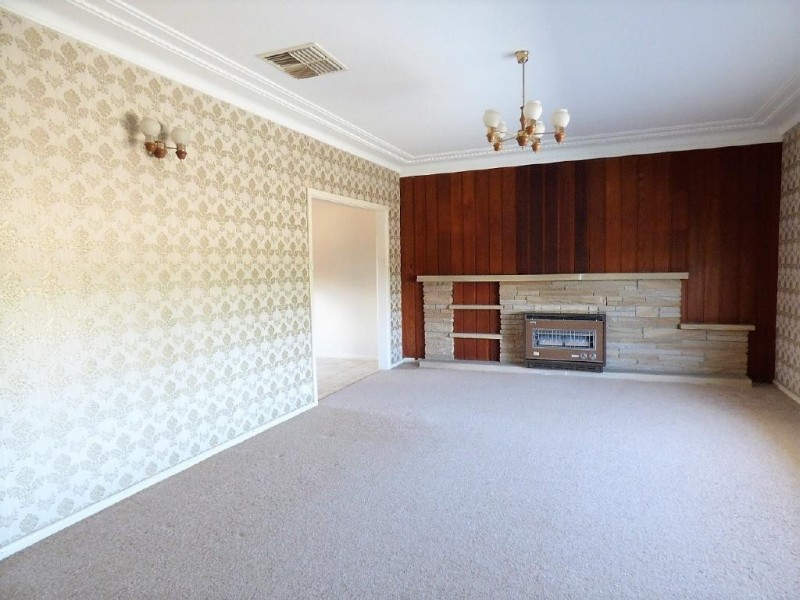 18 Centenary Avenue, Cootamundra NSW 2590