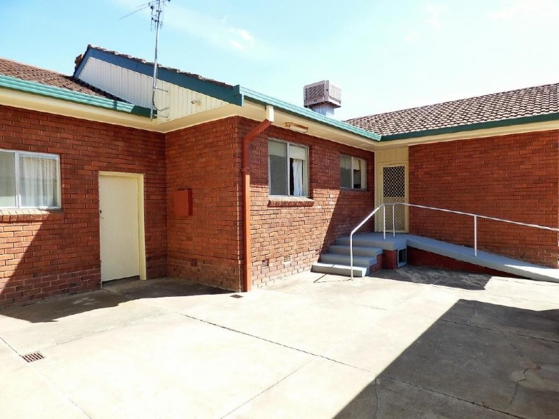 18 Centenary Avenue, Cootamundra NSW 2590