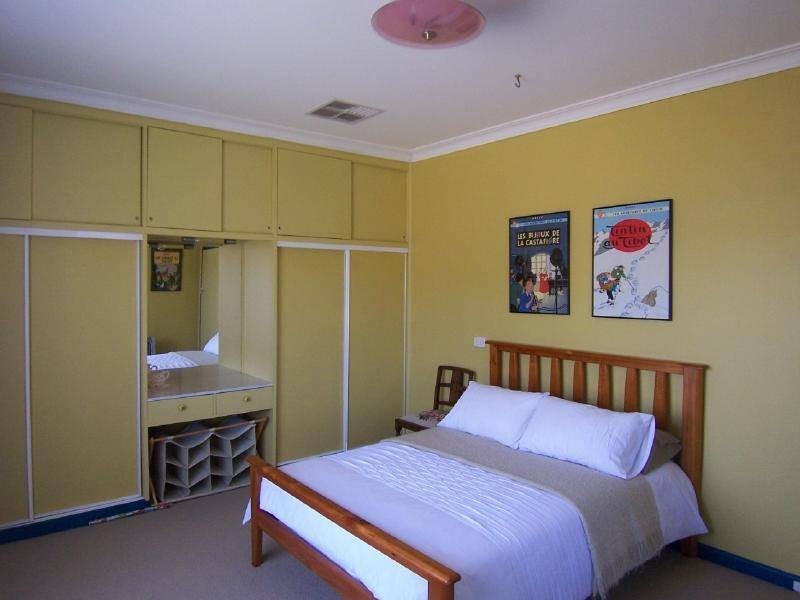 27 Queen Street, Cootamundra NSW 2590