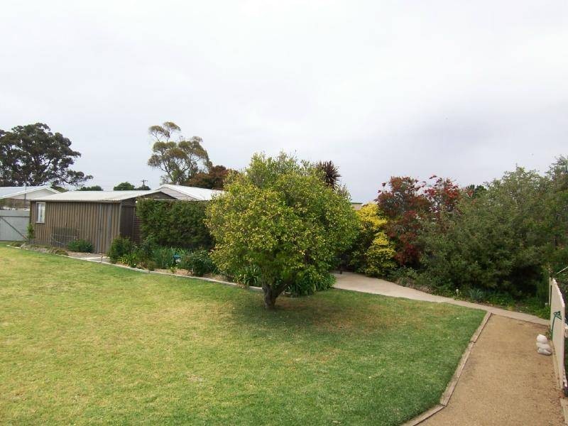 27 Queen Street, Cootamundra NSW 2590