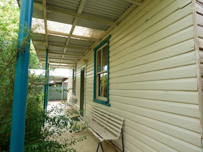 48 Centenary Avenue, Cootamundra NSW 2590