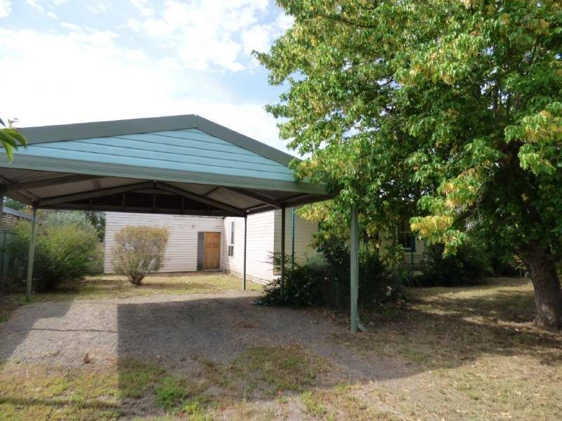 48 Centenary Avenue, Cootamundra NSW 2590