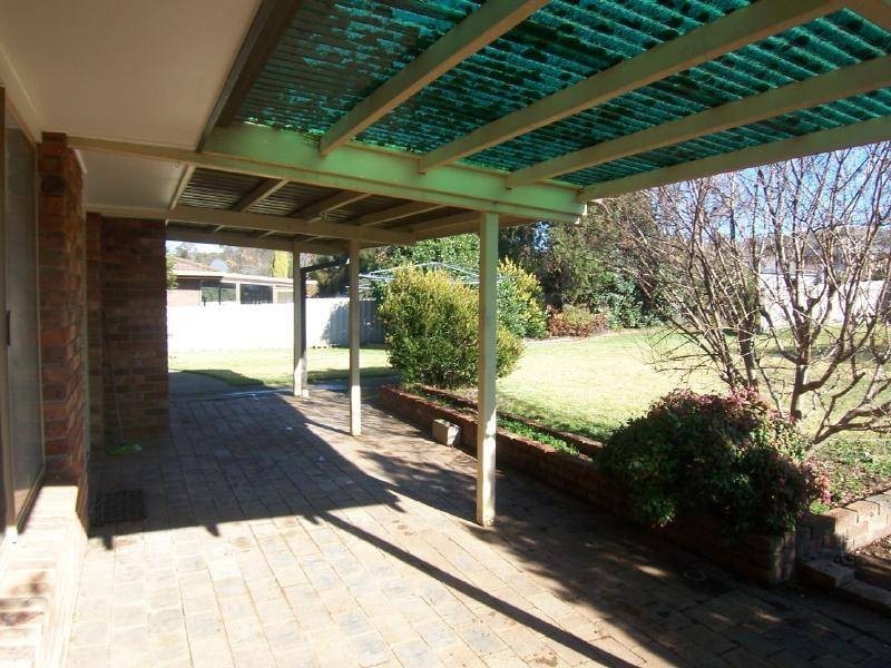 5 Dickson Street, Cootamundra NSW 2590
