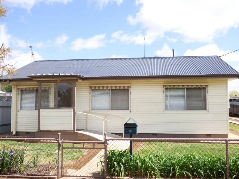 31 Wall Avenue, Cootamundra NSW 2590