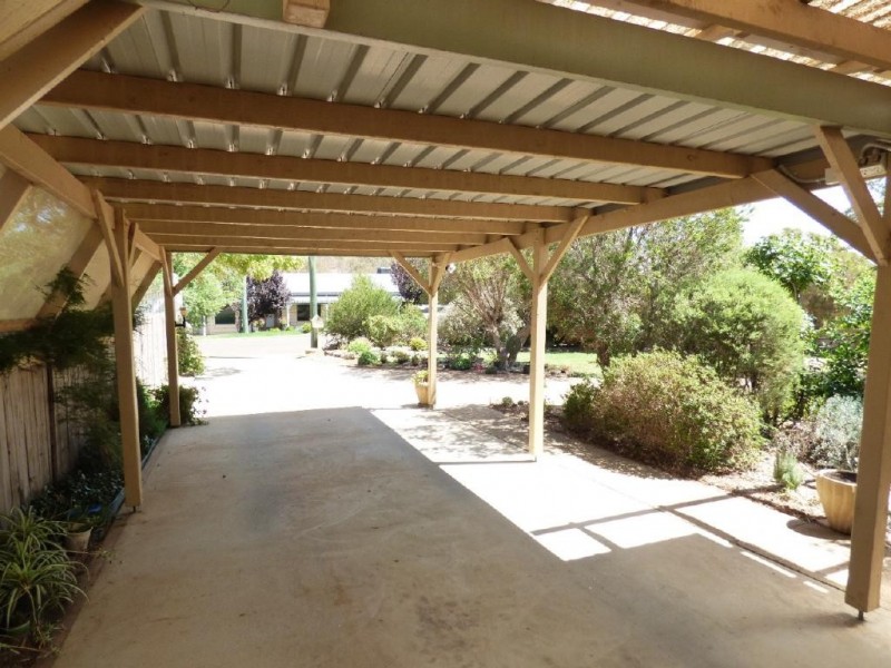 19 Byrne Street, Cootamundra NSW 2590