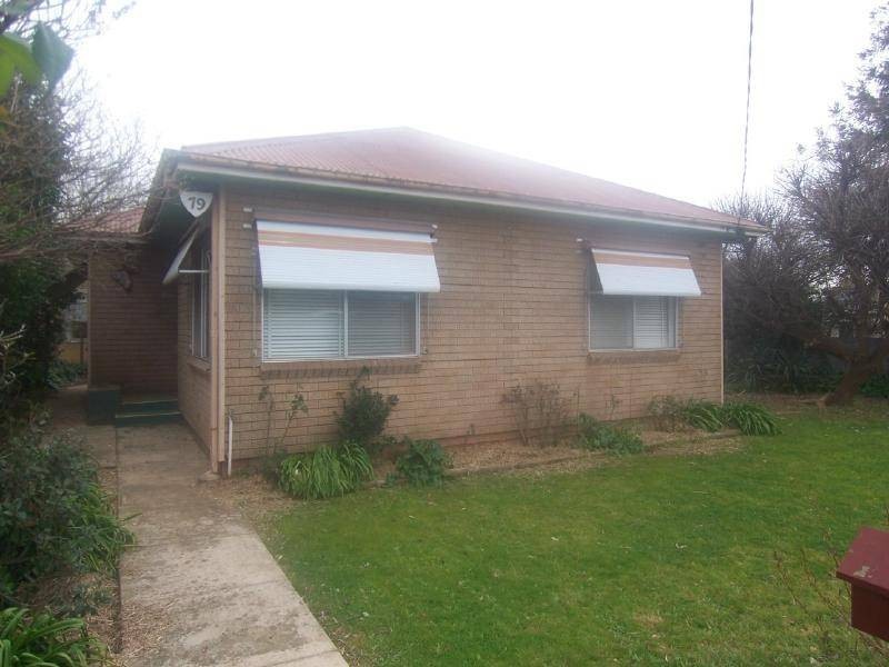 79 Adams Street, Cootamundra NSW 2590