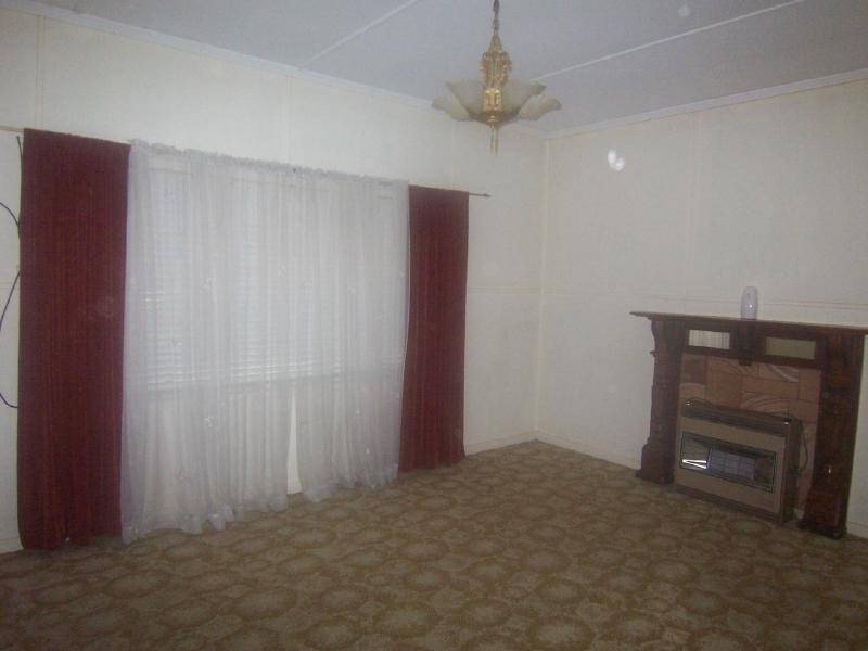 79 Adams Street, Cootamundra NSW 2590