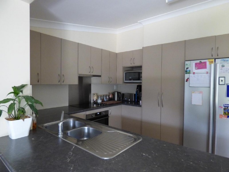 216 Hovell Street, Cootamundra NSW 2590