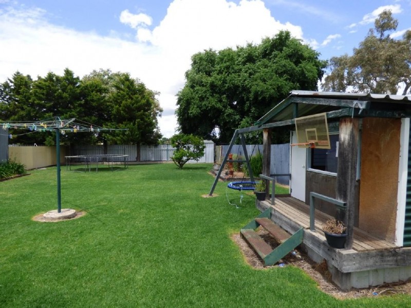 216 Hovell Street, Cootamundra NSW 2590
