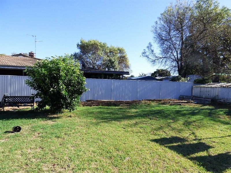 26 Gundagai Road, Cootamundra NSW 2590