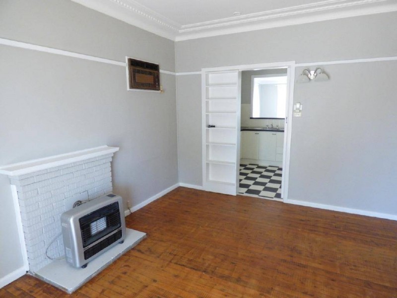 10 Francis Street, Cootamundra NSW 2590