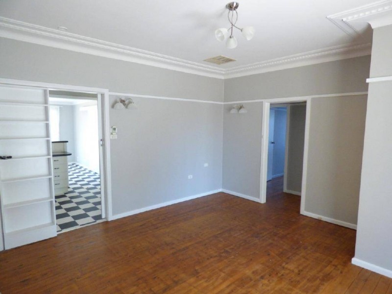 10 Francis Street, Cootamundra NSW 2590