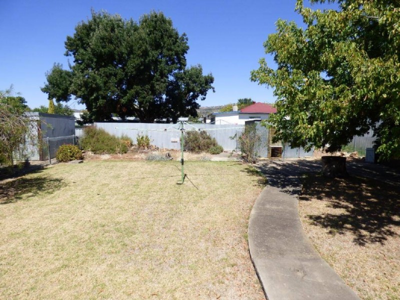 10 Francis Street, Cootamundra NSW 2590