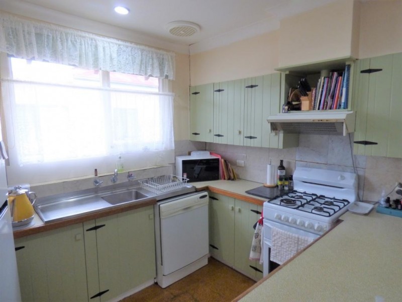 10 Murray Street, Cootamundra NSW 2590