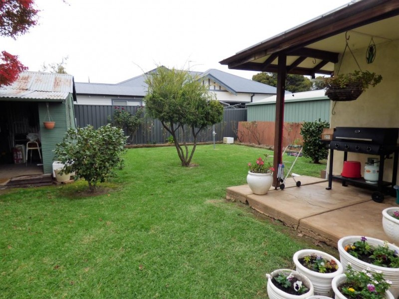 10 Murray Street, Cootamundra NSW 2590