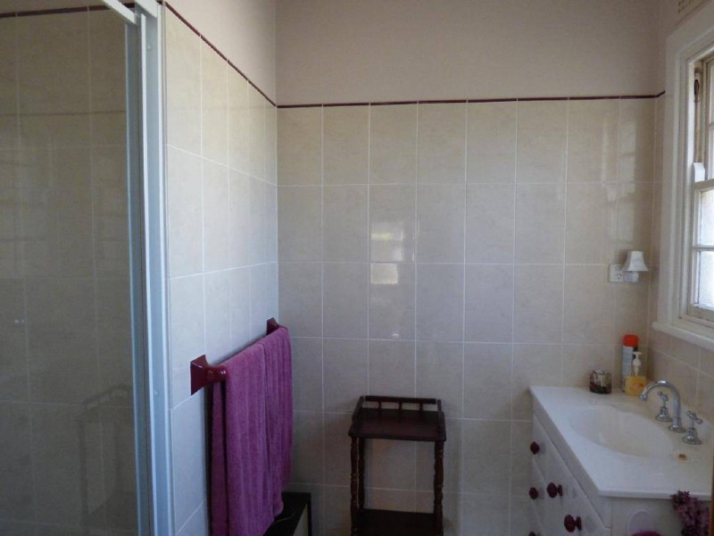 34 Crown Street, Cootamundra NSW 2590