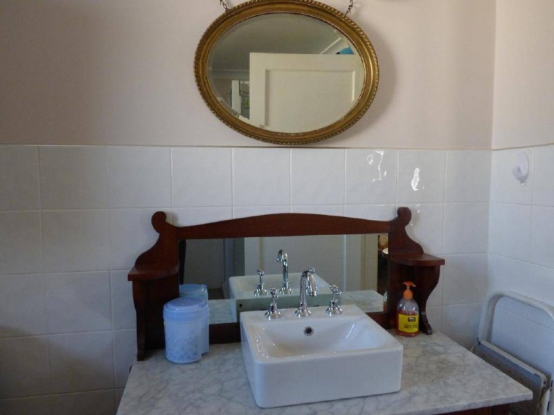 34 Crown Street, Cootamundra NSW 2590