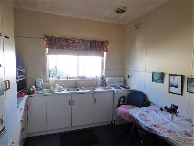 169 Sutton Street, Cootamundra NSW 2590