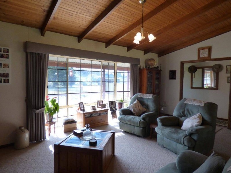 11 Wood Street, Stockinbingal NSW 2725