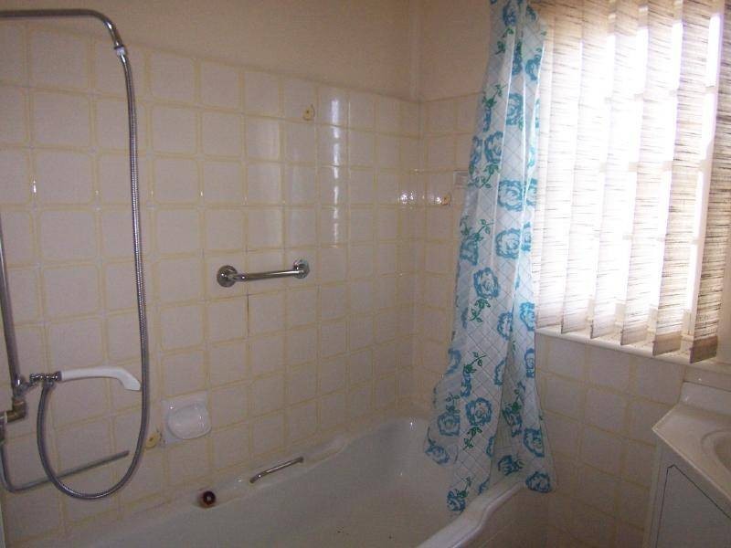 50 Crown Street, Cootamundra NSW 2590