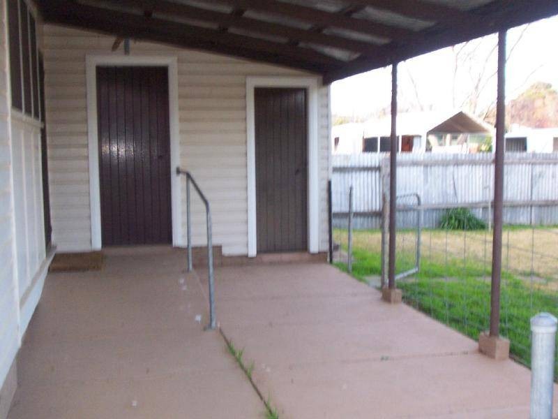 50 Crown Street, Cootamundra NSW 2590