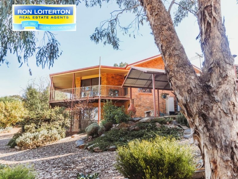 38 Pinkerton Lane, Cootamundra NSW 2590