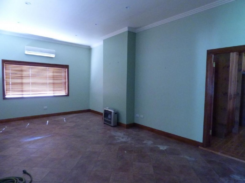 199 Hovell Street, Cootamundra NSW 2590