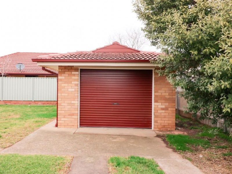4 Elizabeth Street, Cootamundra NSW 2590