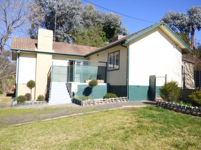 1 Stratton Avenue, Cootamundra NSW 2590