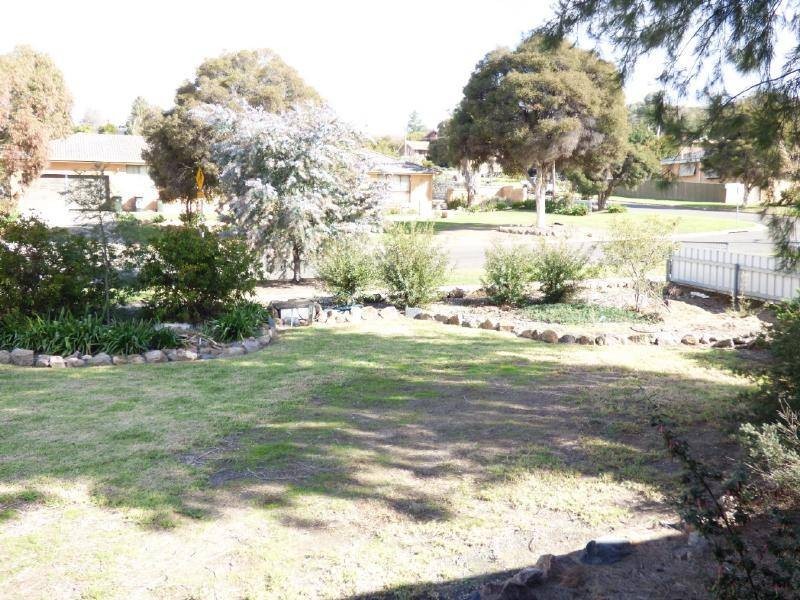 61 Cowcumbla Street, Cootamundra NSW 2590