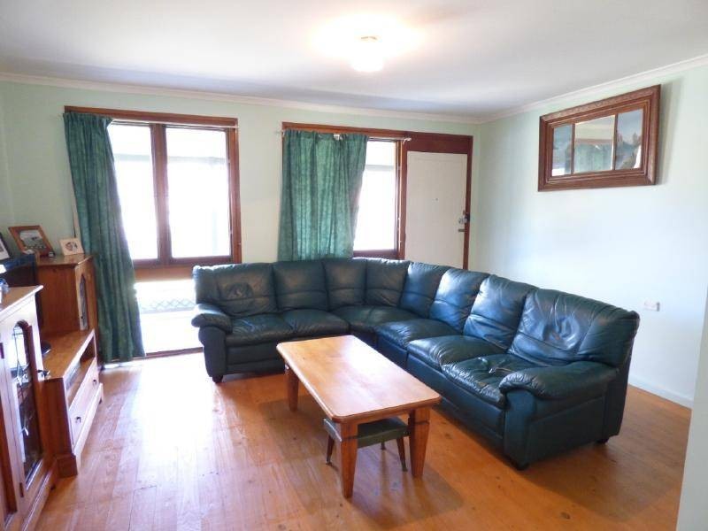 61 Cowcumbla Street, Cootamundra NSW 2590