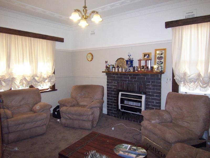 60 Hurley Street, Cootamundra NSW 2590