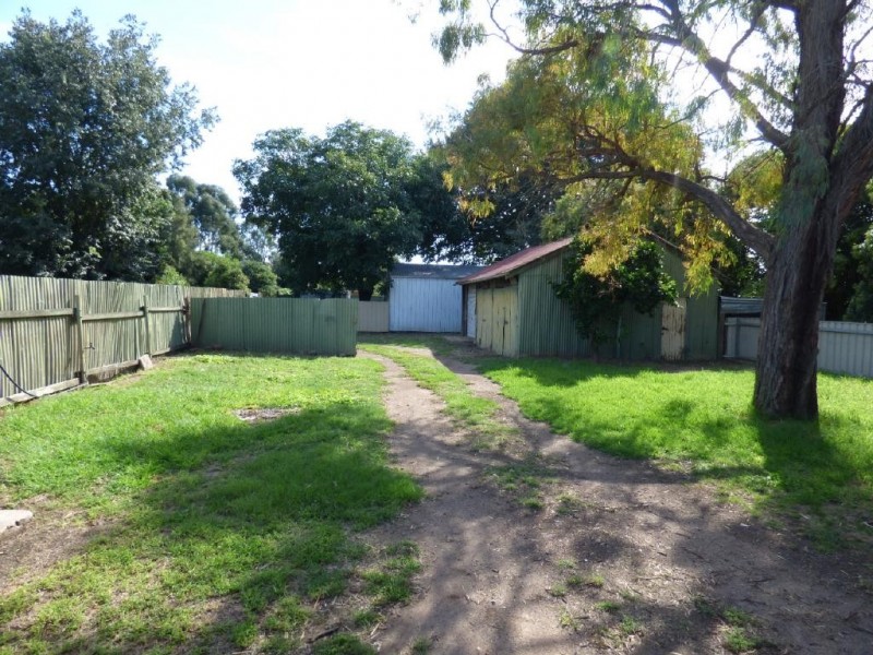 6 Gundagai Road, Cootamundra NSW 2590
