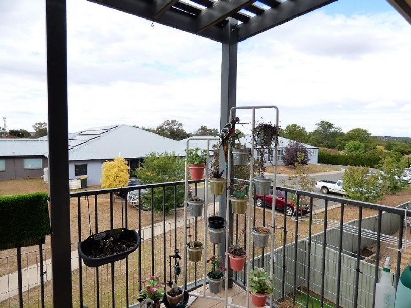 4/5 Bethany Place, Cootamundra NSW 2590