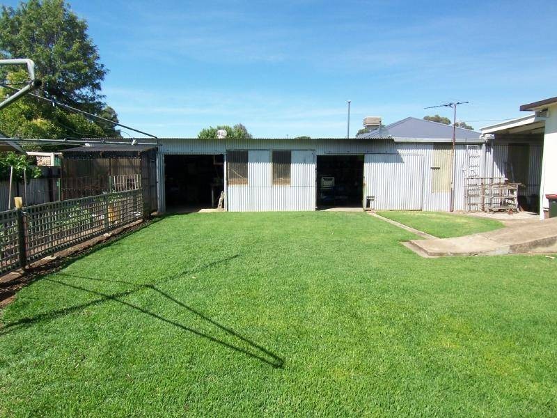 22 Victoria Parade, Cootamundra NSW 2590