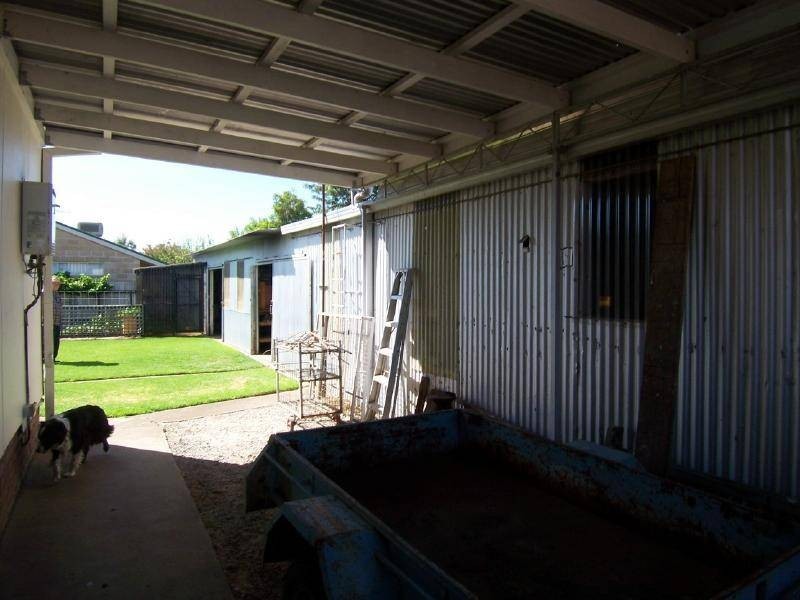 22 Victoria Parade, Cootamundra NSW 2590