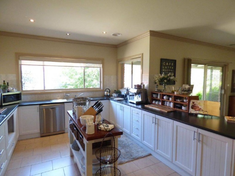 11 Matilda Avenue, Cootamundra NSW 2590