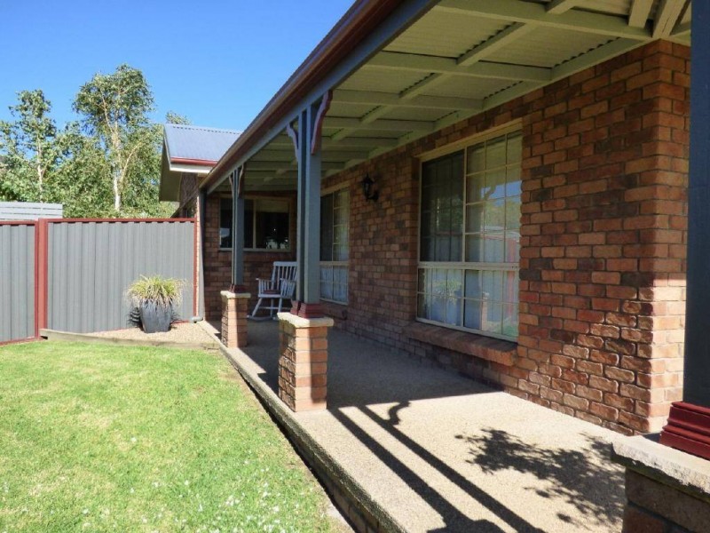 11 Matilda Avenue, Cootamundra NSW 2590