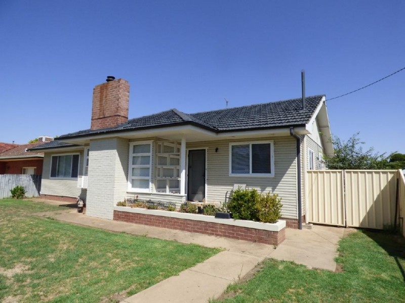 65 Crown Street, Cootamundra NSW 2590