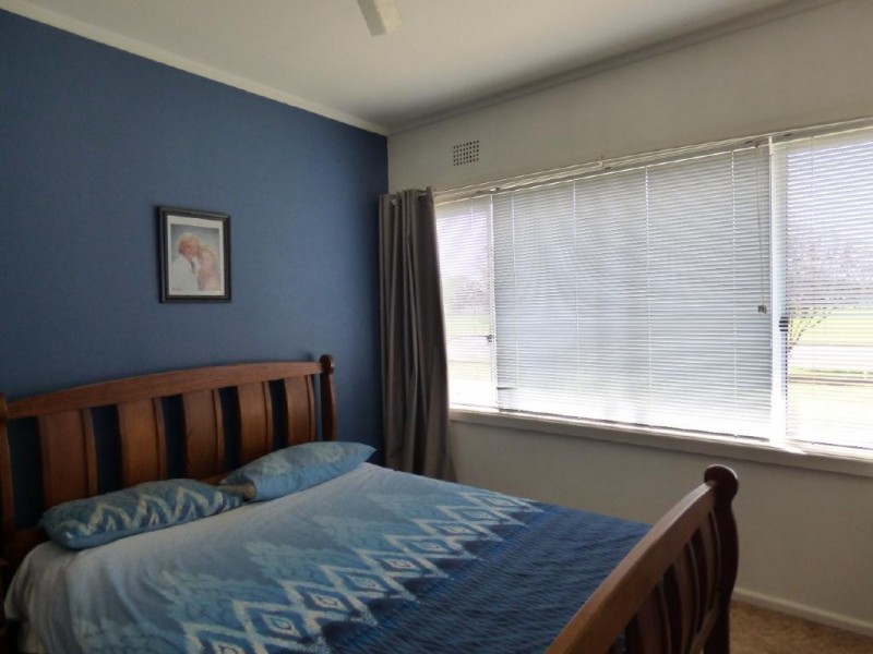 65 Crown Street, Cootamundra NSW 2590